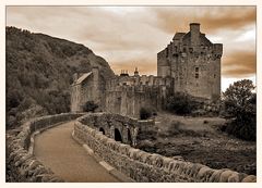 eileen donan castle - sepia