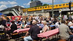 EILMELDUNG! KREUZBERG: EINFACH AUF DIE STRASSE GESETZT!