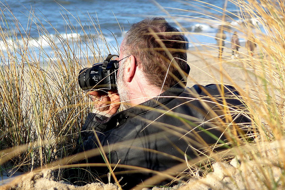 Eilmeldung: Paparazzo auf Sylt aufgeflogen..... ;o)))