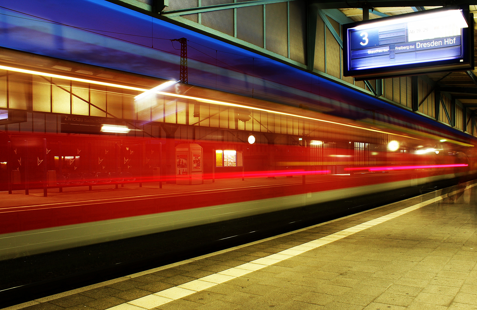 Eilzug nach Dresden ! Zwickau Hbf