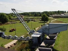 Eimerkettenbagger im Ziegeleipark Mildenberg