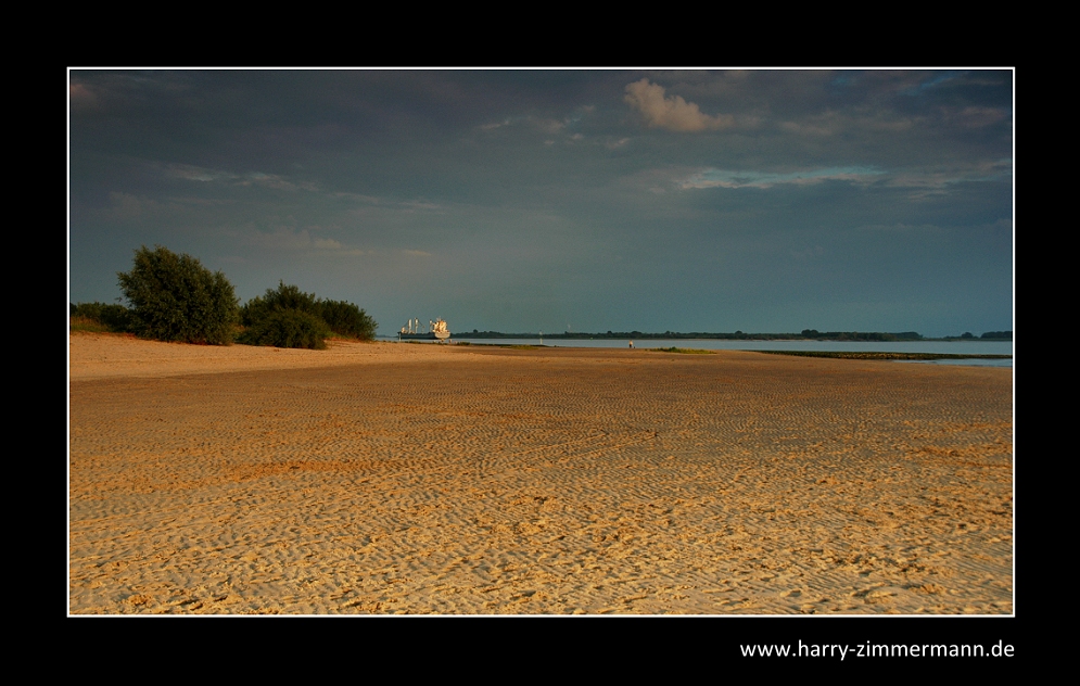 Ein Abend an der Elbe