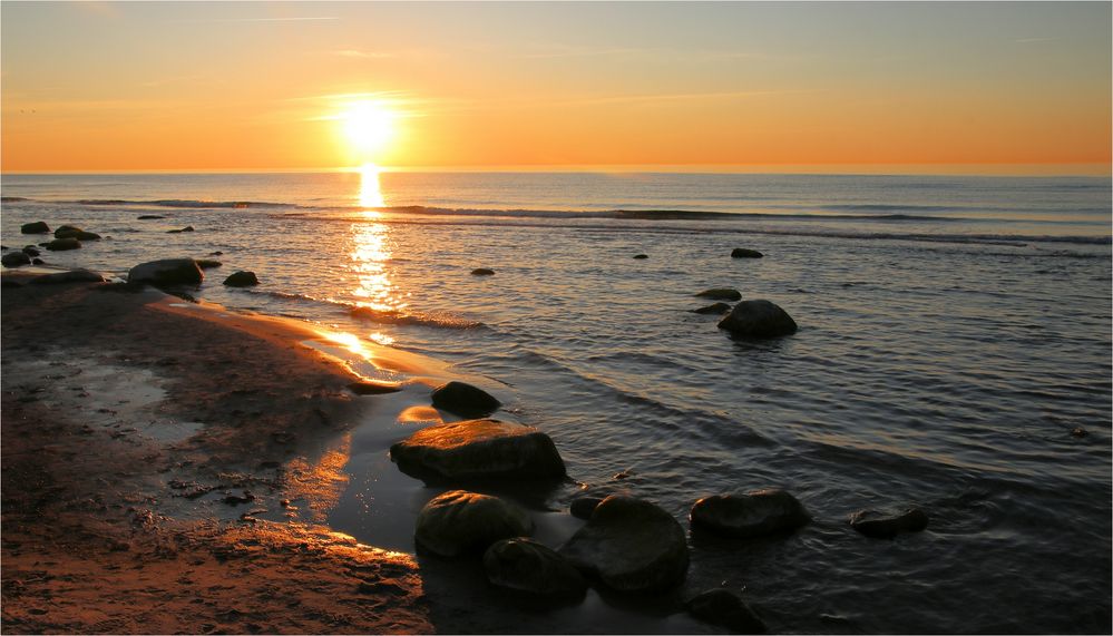EIN ABEND AN DER OSTSEE Foto & Bild sonnenuntergang, ostsee, meer Bilder auf