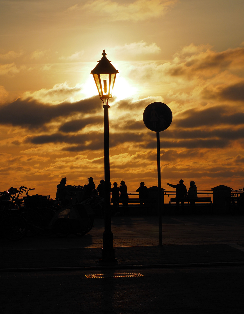 Ein Abend an der Strandpromenade…