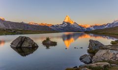 Ein Abend und ein Morgen am Bergsee - V