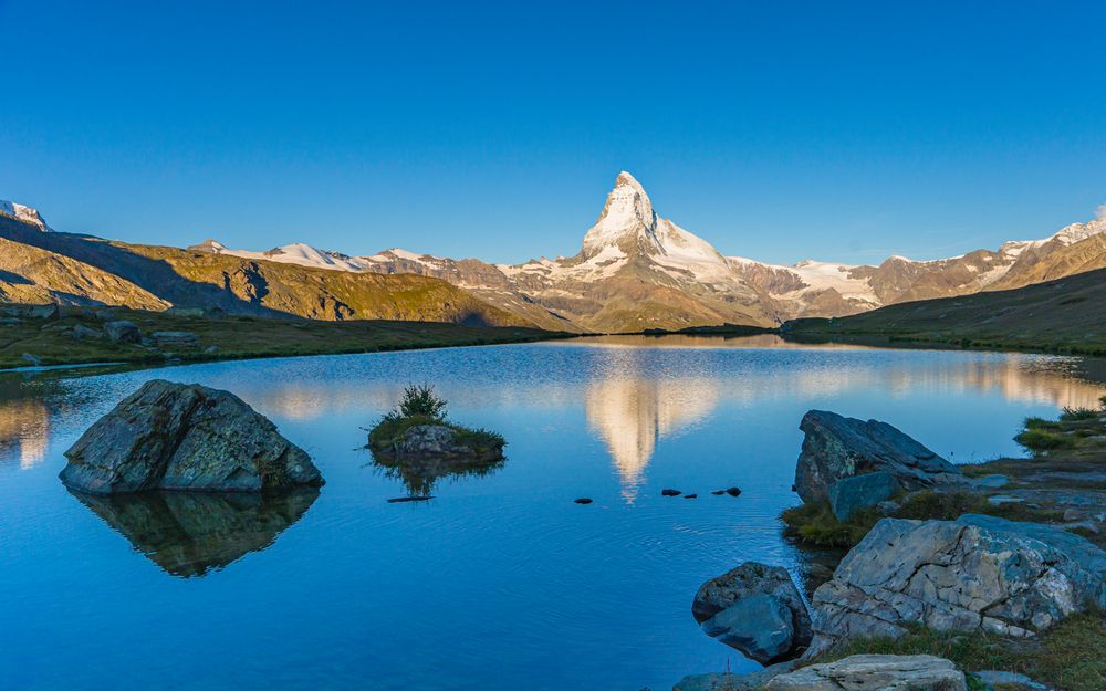 Ein Abend und ein Morgen am Bergsee - VII