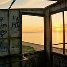 ein alter Bunker am Strand