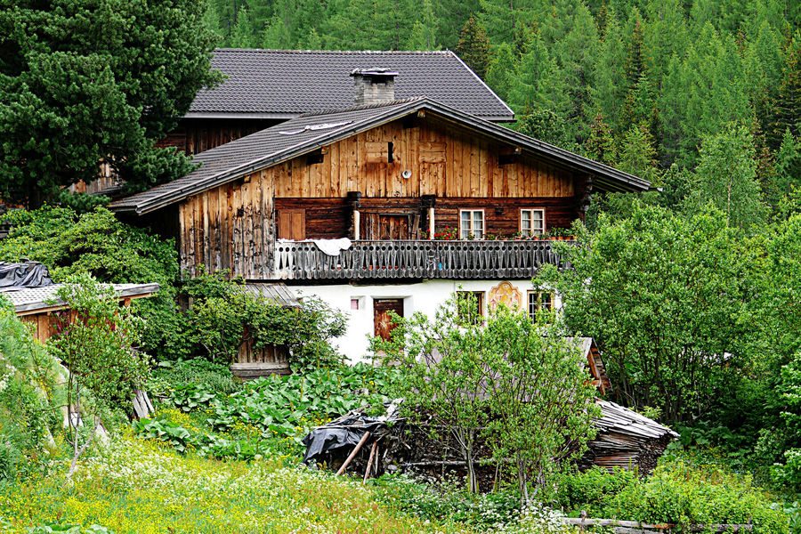 Ein altes Bauernhaus in Südtirol