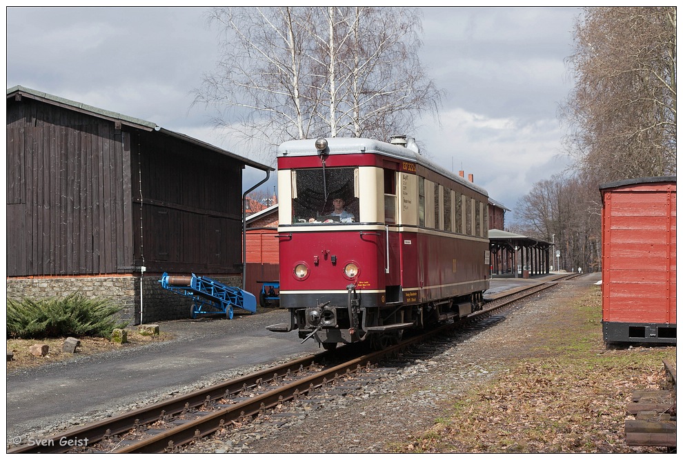 Ein altes Förderband auf dem Bertsdorfer Bahnhofsgelände