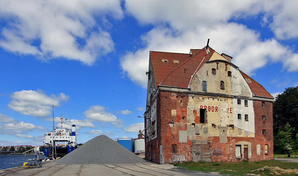 ein altes lagerhaus findet man in sonderborg