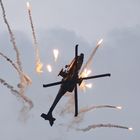 Ein Apache in Kampfstimmung