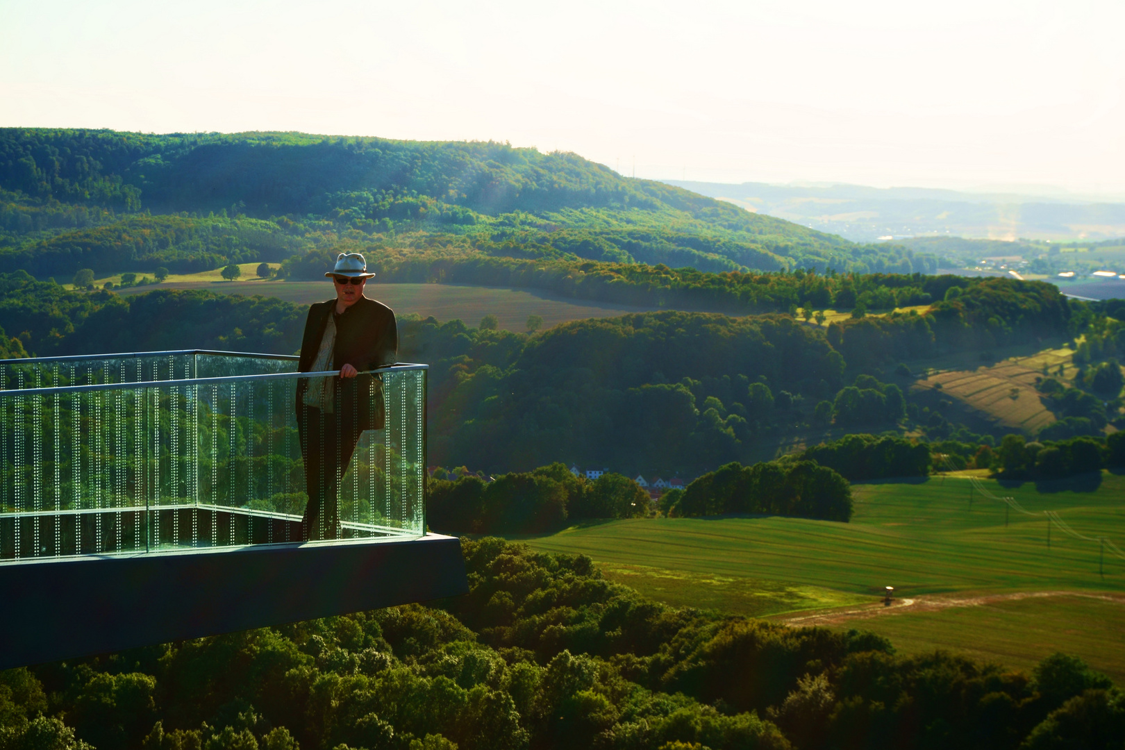 Ein Augenblick geschenkten Glücks - auf dem Skywalk vom Sonnenstein