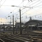 Ein & Ausfahrt in den Kölner Hauptbahnhof