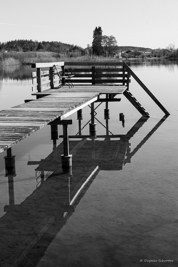 Ein Bänkchen am See