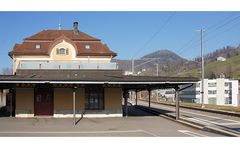 Ein Bahnhof, der auch in Theaterstücke miteinbezogen wird...