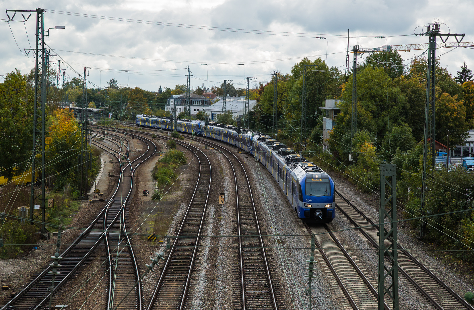 Ein Bahnsteiglängensprenger ...