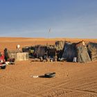 Ein Beduinenzelt in der Wüste Wahiba
