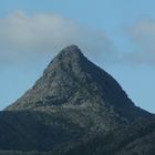 Ein Berg der Insel Landegode