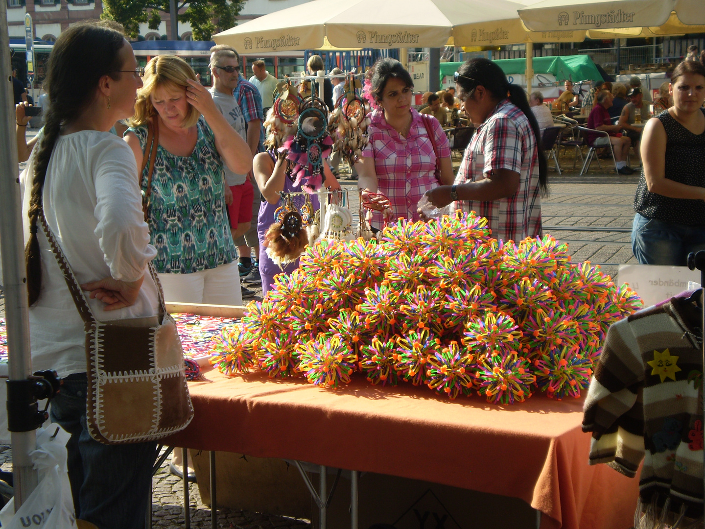 ein Berg Schnick-Schnack