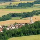 Ein beschauliches Dorf mit Namen Saint-Pére im Burgund/Frankreich