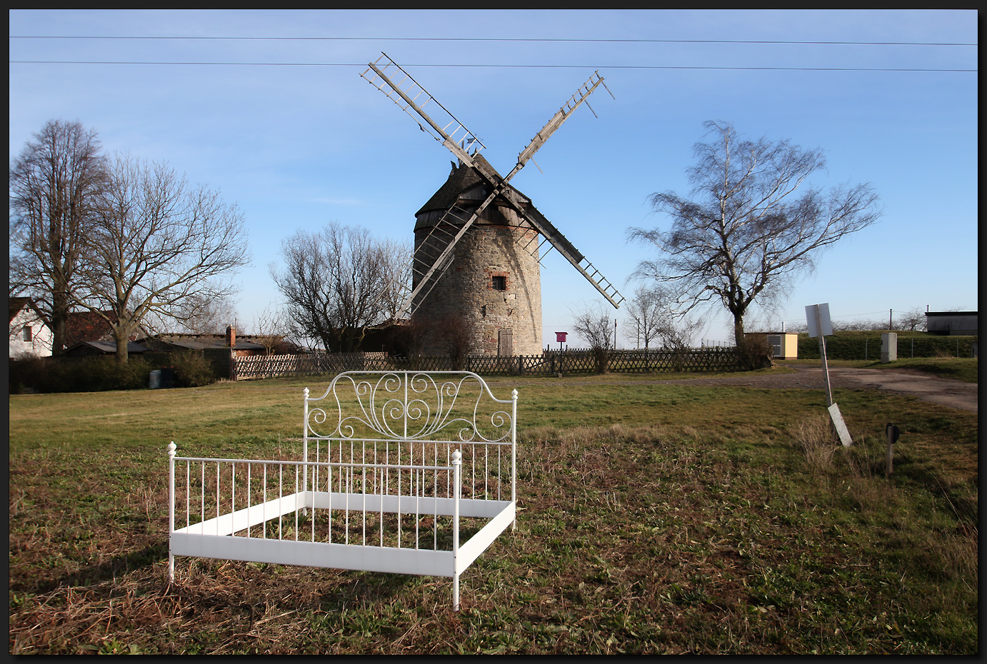 ...Ein Bett im Kornfeld...