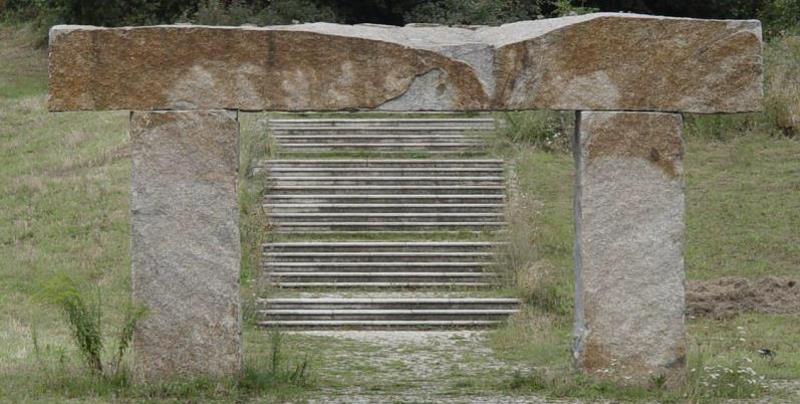 Ein bißchen Stonehenge ;)