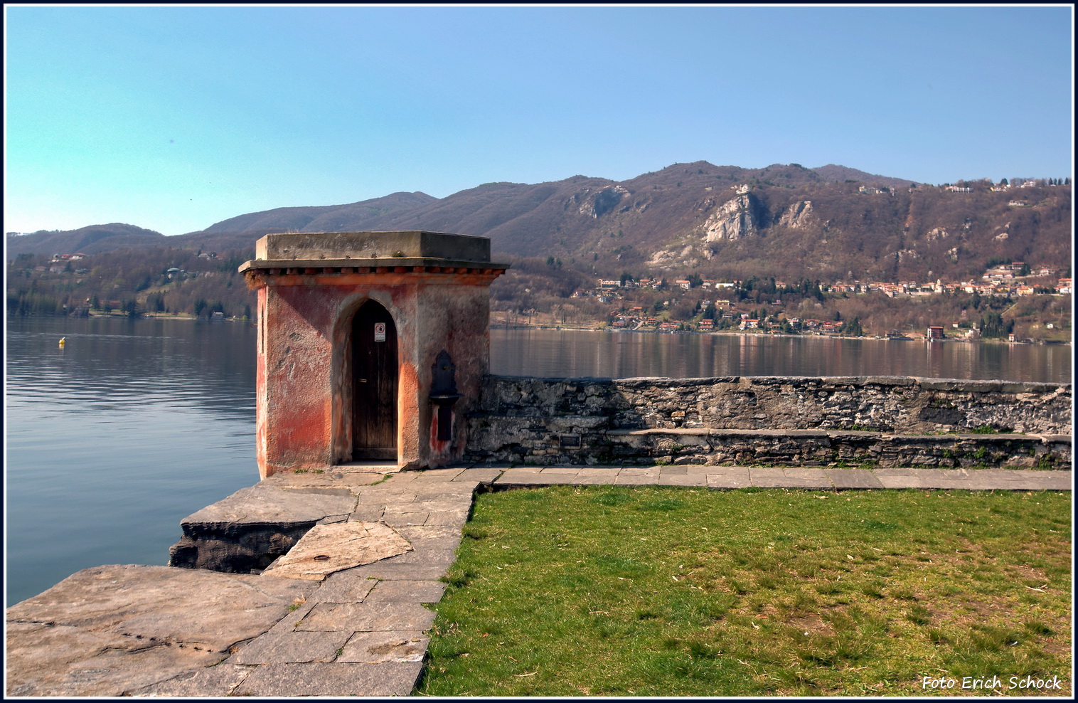 Ein Blick in den Orta See von der kleinen Kloster-Insel