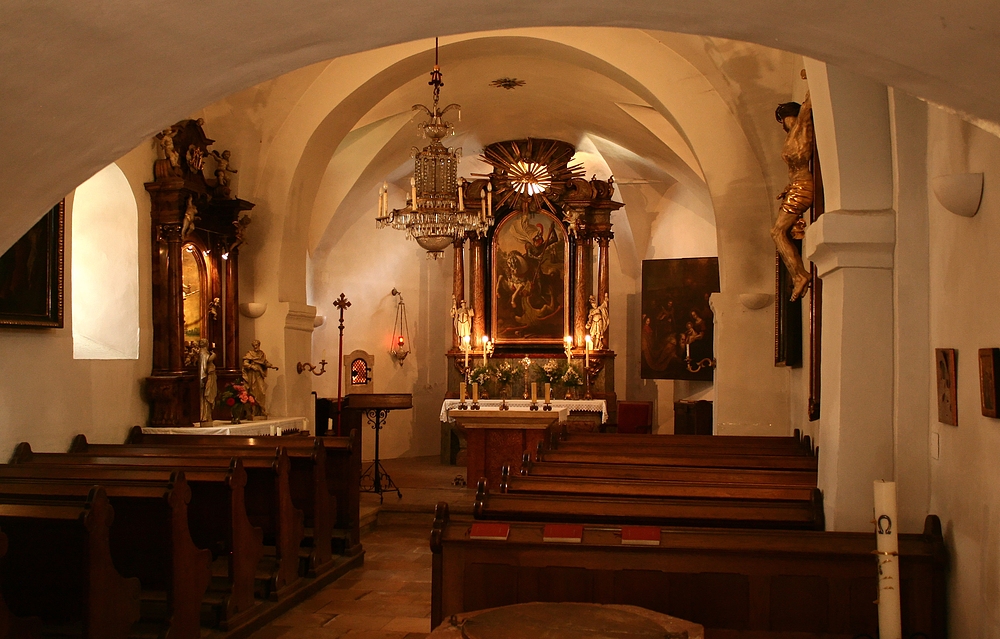 Ein Blick in die Kahlenbergerdorfer Pfarrkirche St. Georg