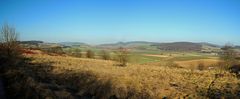 Ein Blick in die schneefreie Landschaft bei herrlichem Sonnenschein heute Nachmittag.