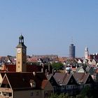 Ein Blick über Augsburg bei vollem Sonnenschein. Vom 7. Stockwerk eines Hochhauses aus gesehen.