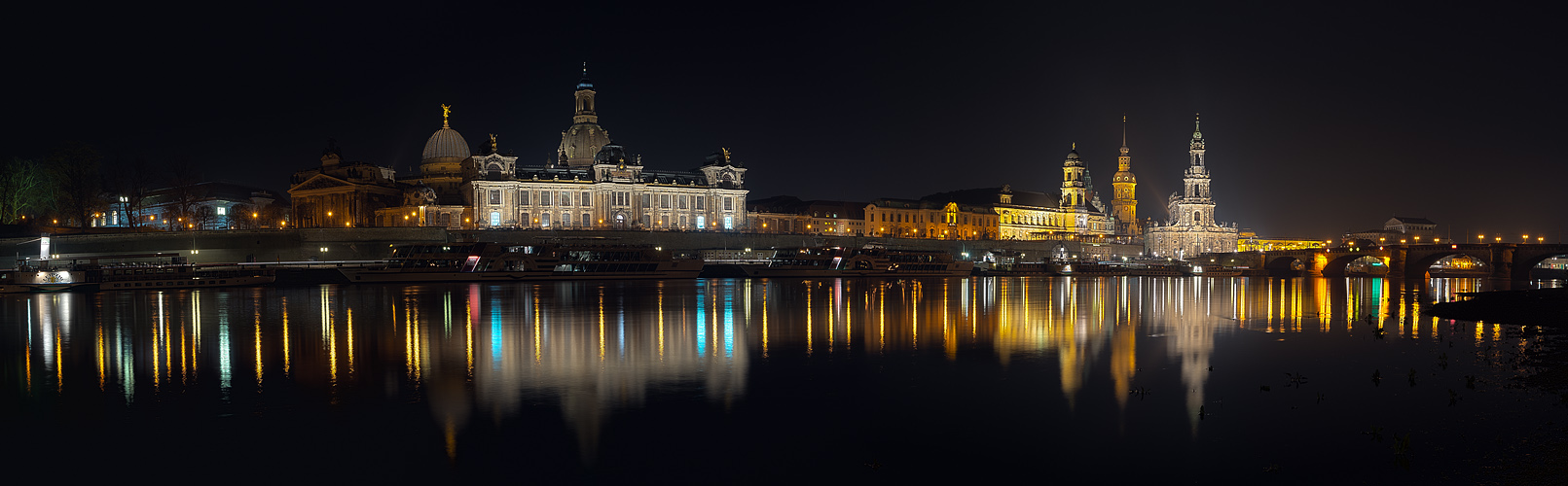 Ein Blick über die Elbe