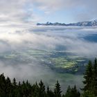 Ein Blick von Marienbergalm durch den Morgennebel 