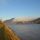 Ein Blickfang von Niederheimbach auf Lorch am Rhein. 1/3