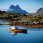 ein Boot ein Fjord