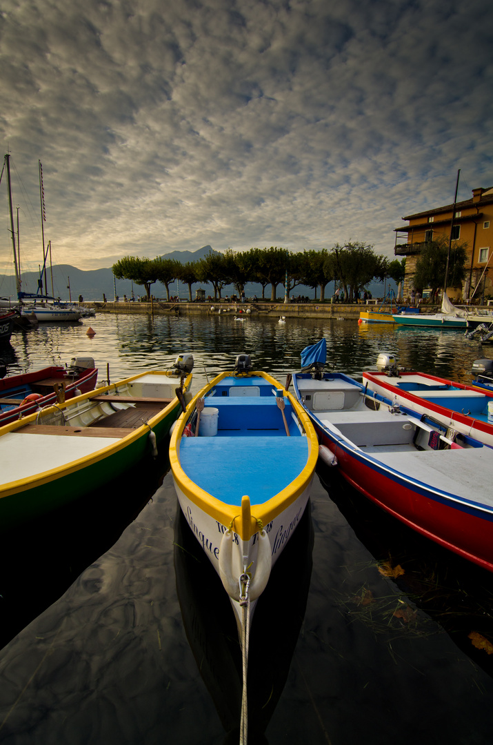 Ein Boot in Bardolino