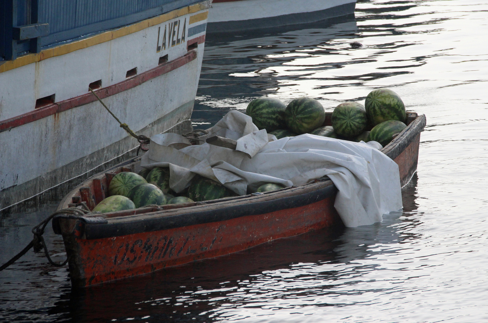 Ein Boot voller Melonen - Curacao