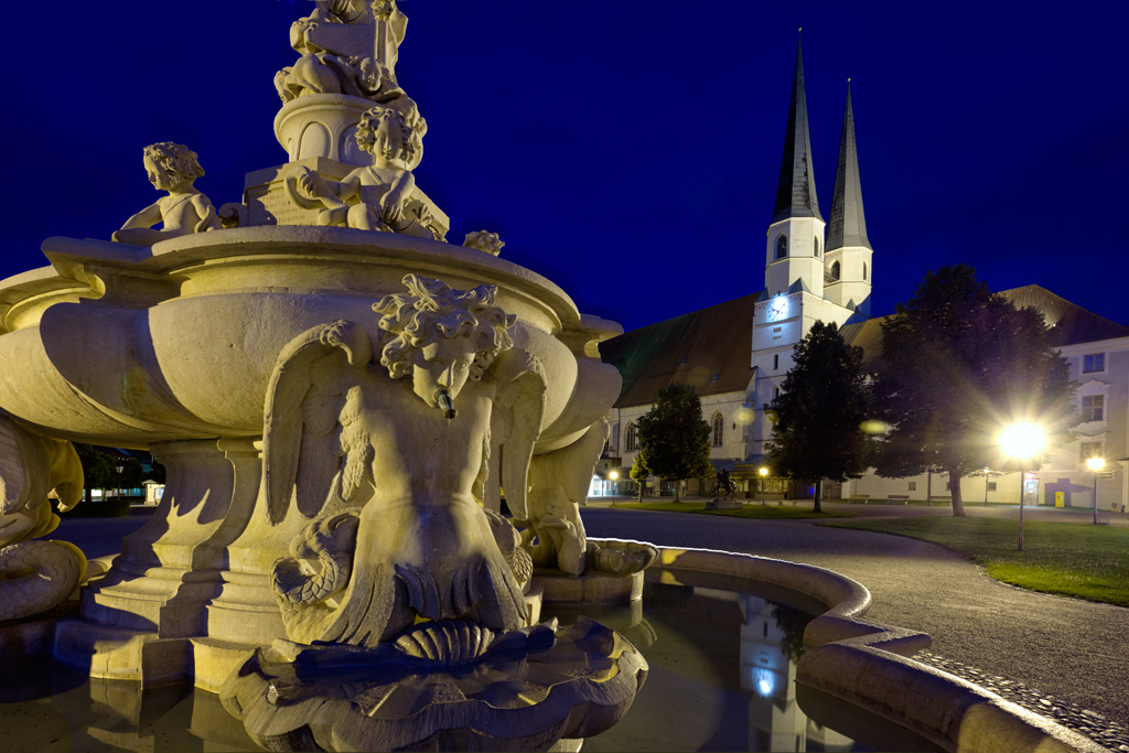 Ein Brunnen auf dem Kapellplatz