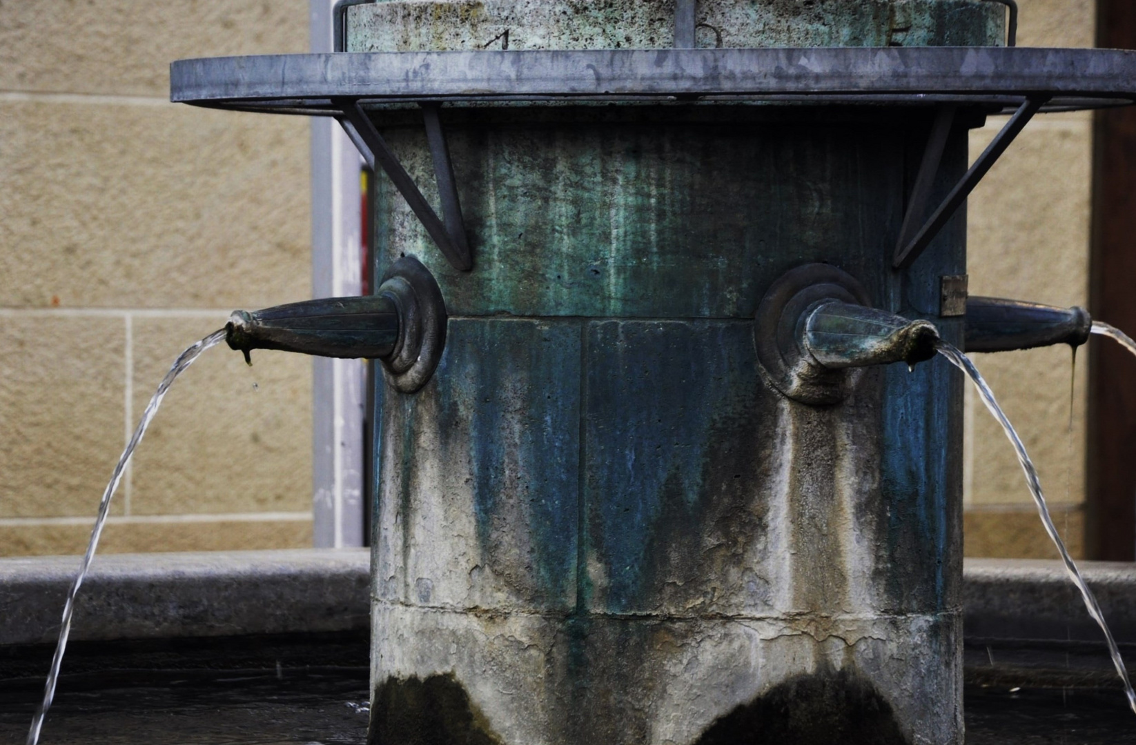 ein Brunnen in Marbach am Neckar