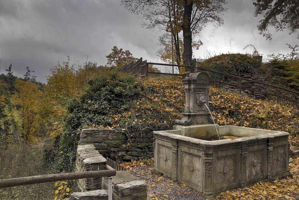 Ein Brunnen vor dem Tore