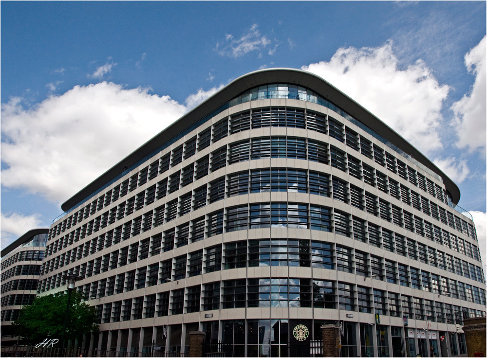 Ein Bürokomplex, direkt am Tower in London gelegen.