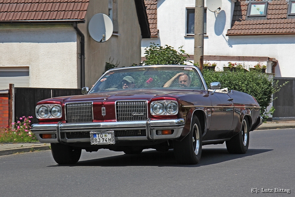 Ein Cabrio von Oldsmobile