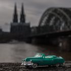 Ein Cadillac am Rhein