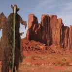 EIN Cowboy im Monument Valley USA - 1