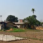 Ein Dorf der Tharu im Chitwan Nationalpark in Nepals Süden