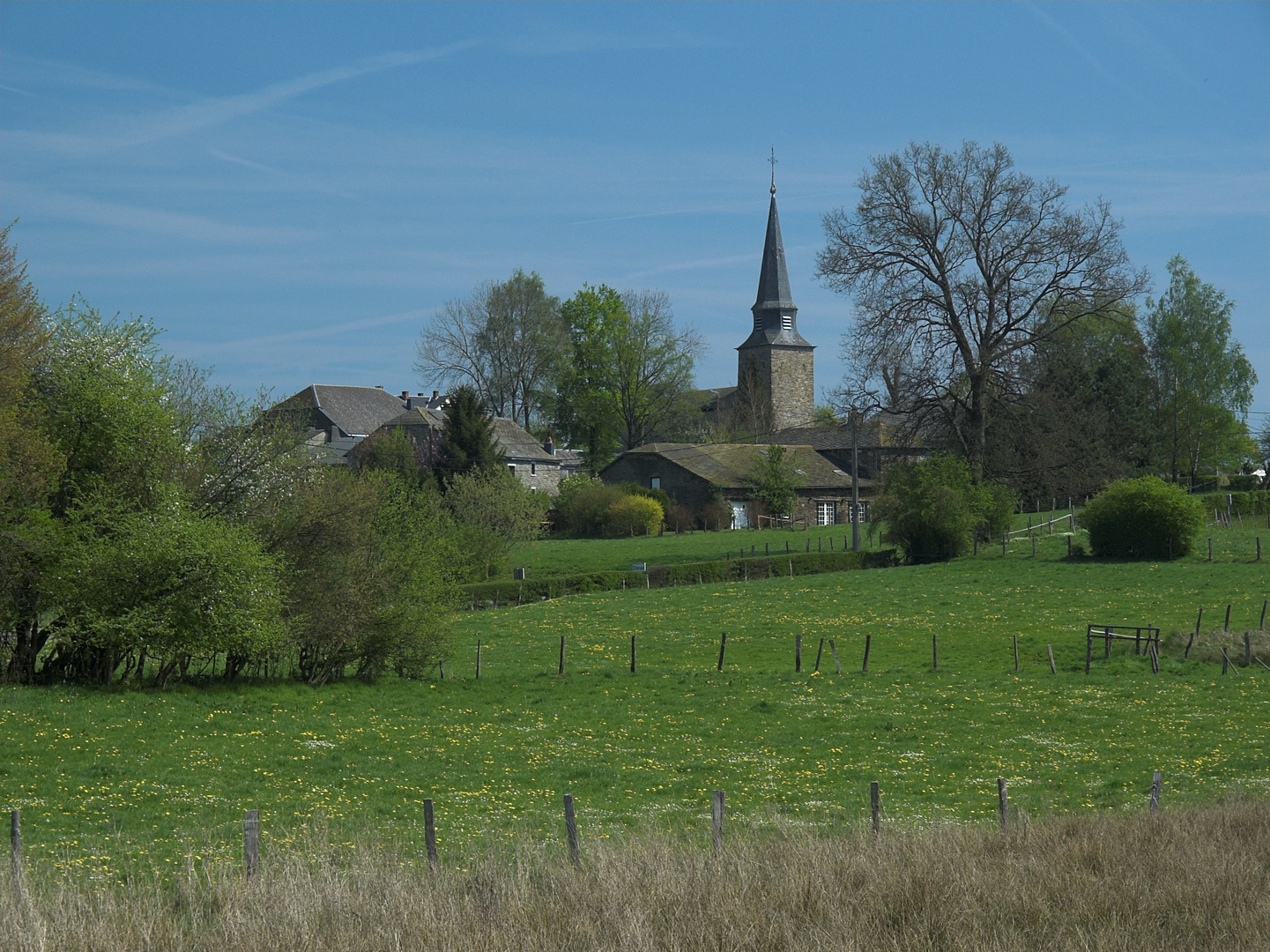 Ein Dorf in den herben Ardennen