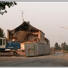 Ein Dorf ist  halbiert