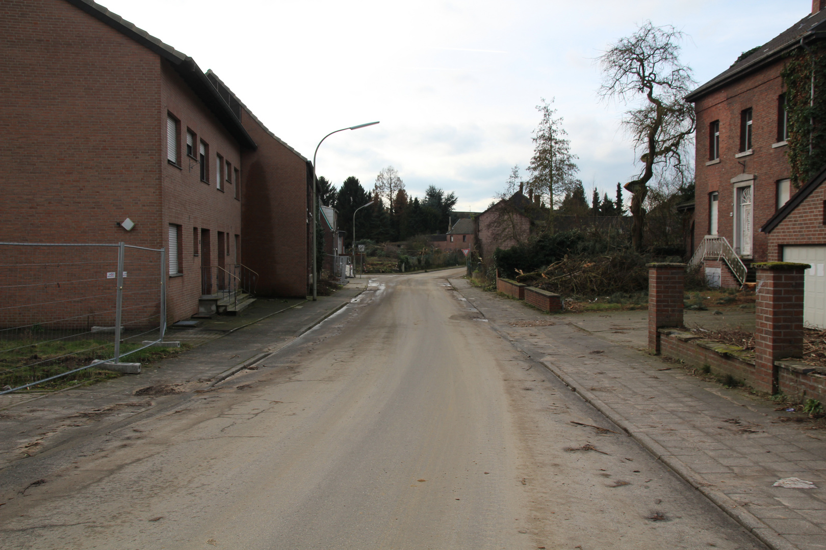 Ein Dorf verschwindet: Borschemich - Marienstiftstraße Blickrichtung Süden
