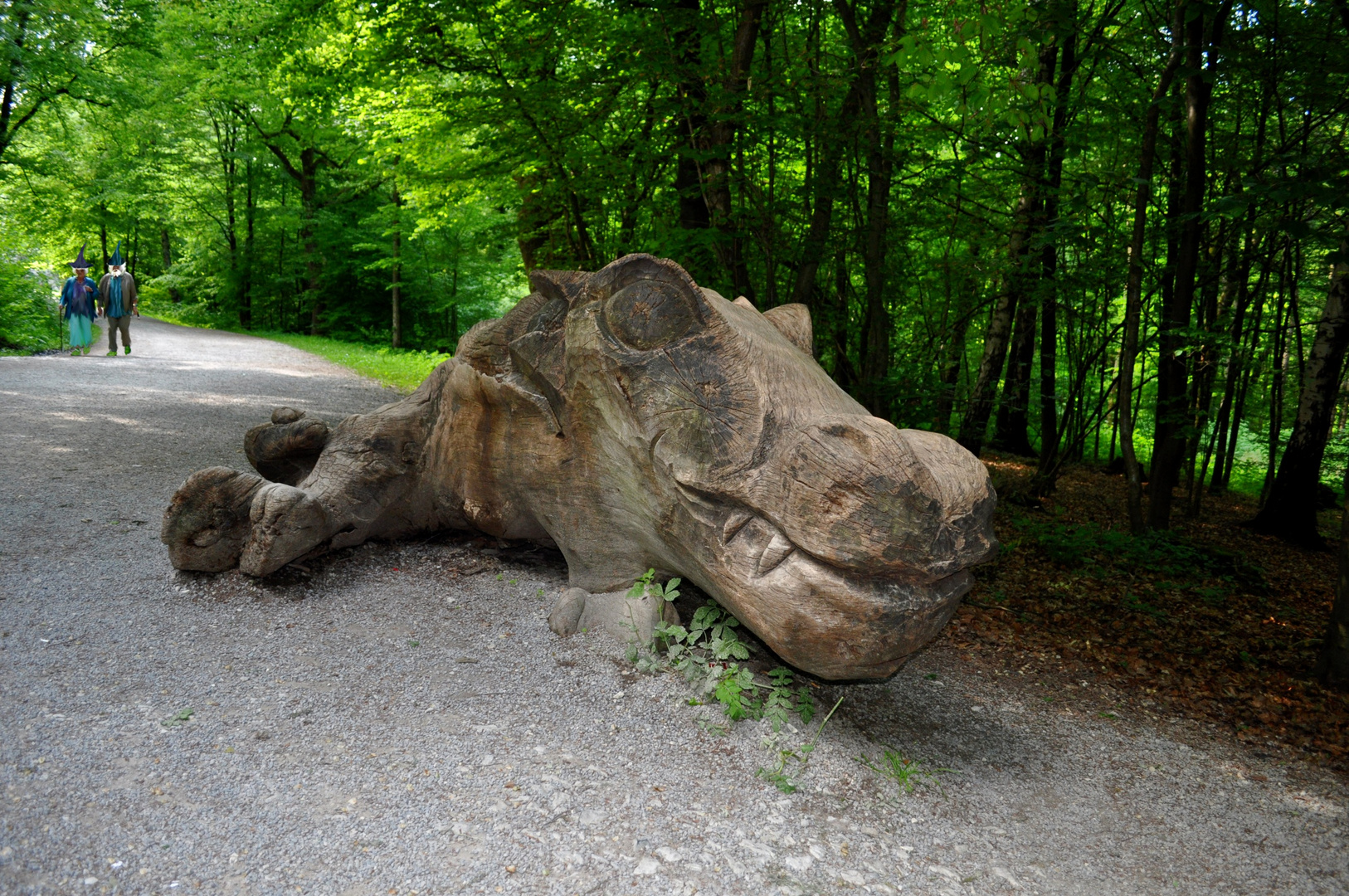 Ein Drache aus Holz