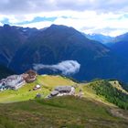 Ein Drache fliegt durchs Ötztal