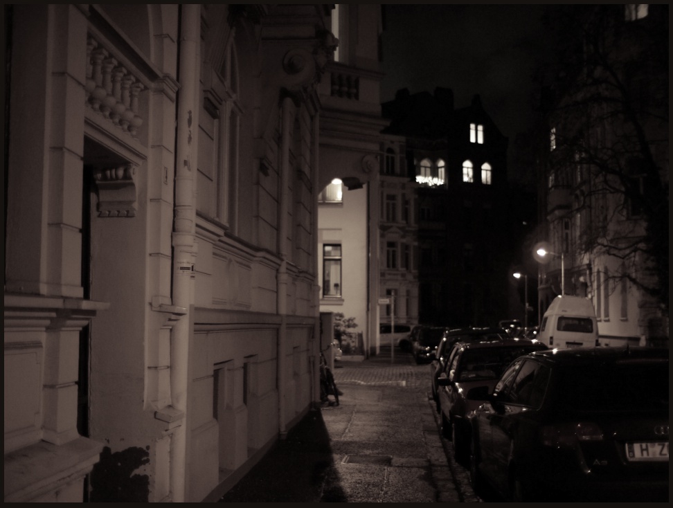 Ein Dunkles Haus Am Ende Der Strasse Foto Bild Mystische Orte